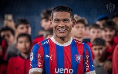 MU đón tân binh đầu tiên dưới thời Amorim