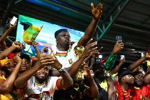 6 CĐV Guinea tử vong khi ăn mừng chiến thắng của đội