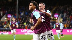 Kết quả bóng đá hôm nay 22/2: Burnley hủy diệt Sheffield Wednesday