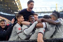 Thoát thua phút cuối, Bayer Leverkusen tiếp tục nối dài kỷ lục bất bại