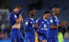 Leicester xuống hạng 3 chỉ 10 năm sau kỳ tích vô địch Ngoại hạng Anh