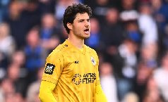 MU nhắm ‘người gác đền khổng lồ’ thay Onana