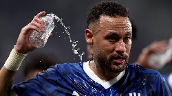 Neymar tái xuất sau 369 ngày rời xa sân cỏ