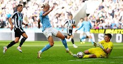 Soi kèo phạt góc Newcastle vs Man City, 0h30 ngày 22/11