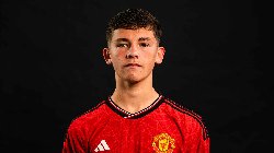 MU ra mắt 'thần đồng' Shea Lacey ở cuộc chạm trán Sheffield