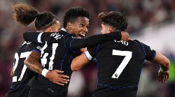 Estevao ghi dấu ấn, Chelsea ngược dòng hủy diệt West Ham