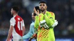 Bản tin tối 23/9: Barca có 2 phương án thay thế Ter Stegen, David Raya báo tin 'dữ' cho Arsenal?