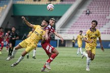 Kết quả bóng đá hôm nay tối 23/9: Persis Solo thua đau Persik Kediri