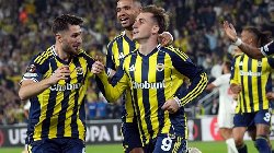 Soi kèo phạt góc Fenerbahce vs Stuttgart, 23h45 ngày 23/10