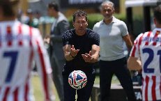 HLV Simeone đổ lỗi cho trọng tài khiến Atletico bị loại sớm