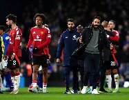 Amorim vạch hết tội, 2 sao không còn đất sống