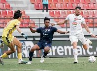 Kết quả bóng đá hôm nay tối 26/2: Arema thoát hiểm trên BXH