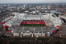 MU cân nhắc đổi tên sân vận động Old Trafford