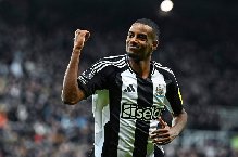 Al Hilal chào gọi Isak với mức lương cao gấp 5 lần hiện tại