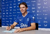 Everton chi 42 triệu bảng cho chân sút 20 tuổi