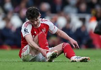 Arsenal trả giá cho 3 điểm bằng 3 chấn thương