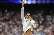 Bellingham tạo cột mốc lịch sử ở Siêu kinh điển