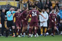 Man City 'tái mặt' khi biết danh tính trọng tài bắt đại chiến cuối tuần