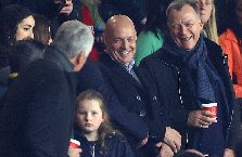 Sir Jim Ratcliffe vắng mặt, Dave Brailsford đến sân xem MU thi đấu