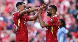 Liverpool vùi dập Tottenham, chính thức vô địch Ngoại hạng Anh