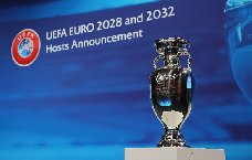 Nga xin thế chỗ Italia đăng cai EURO 2032