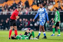 Isco phải khâu 7 mũi sau pha va chạm với đồng đội