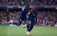 PSG đặt một chân vào chung kết cúp C1