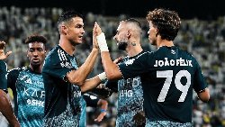 Ronaldo ghi bàn 24 mùa giải liên tiếp