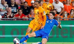 Soi kèo phạt góc Hy Lạp vs Hà Lan, 01h45 ngày 2/10