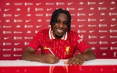 Liverpool hoàn tất thương vụ chiêu mộ Jeremie Frimpong từ Leverkusen