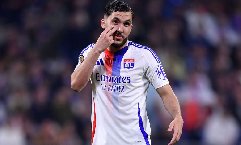 Rayan Cherki đồng ý chuyển đến Man City